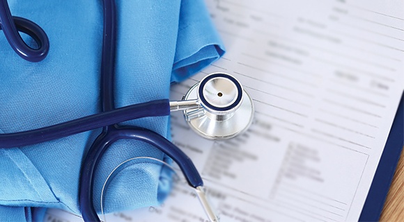 Почему болит спина в области поясницы у мужчин