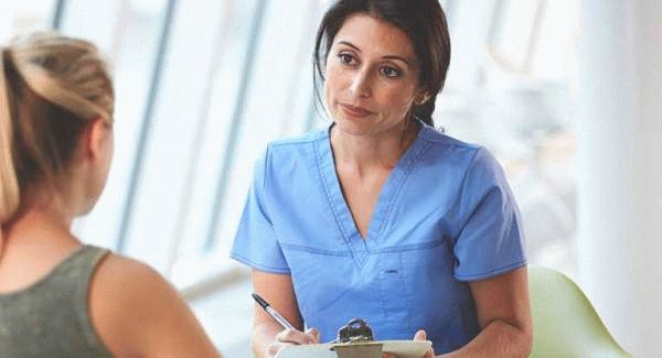 женщина у врача